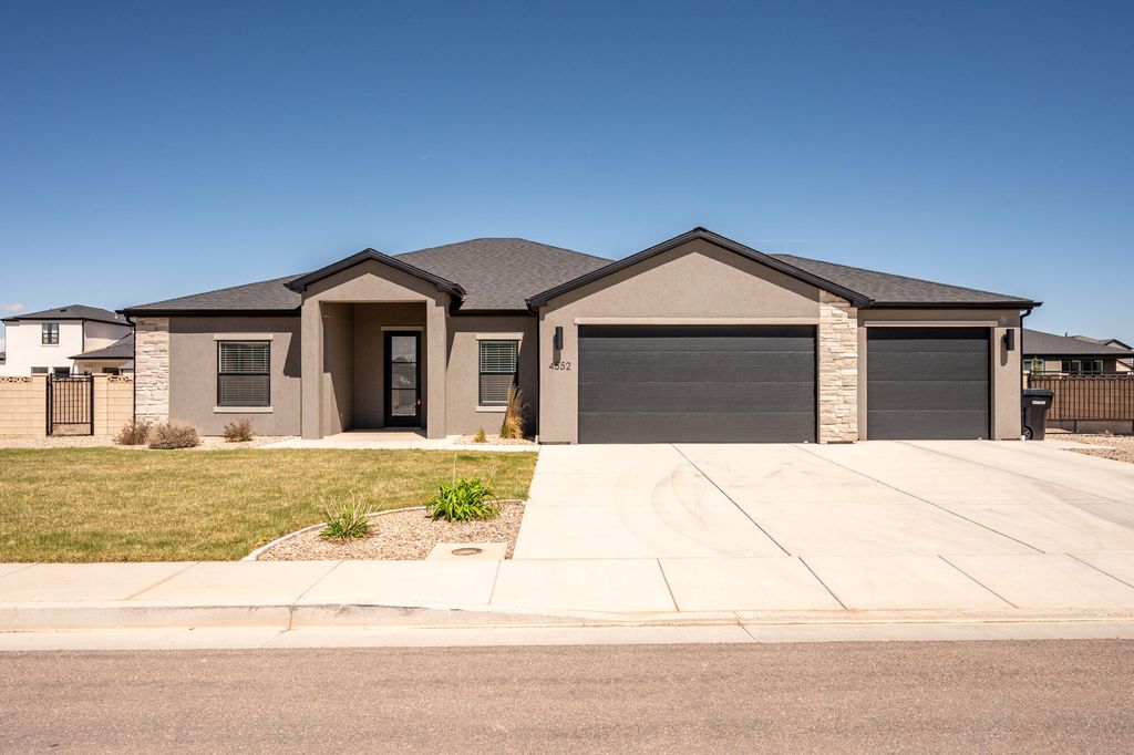 Photo of 4552 W 250 N, Cedar City, UT 84720 (MLS # 115565)