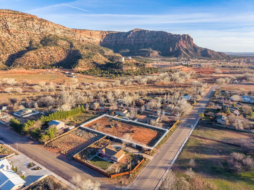 Photo of 760 N HILDALE ST, Hildale, UT 84784 (MLS # 114748)