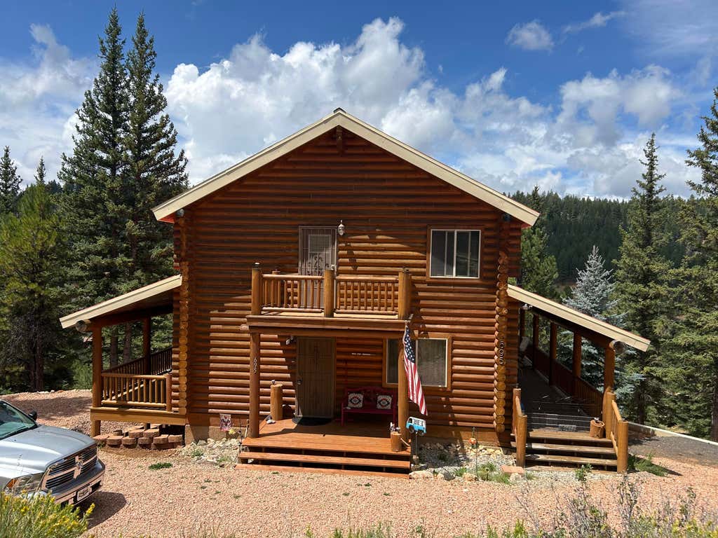 Photo of 695 N Skyline View DR, Duck Creek Village, UT 84762 (MLS # 117654)