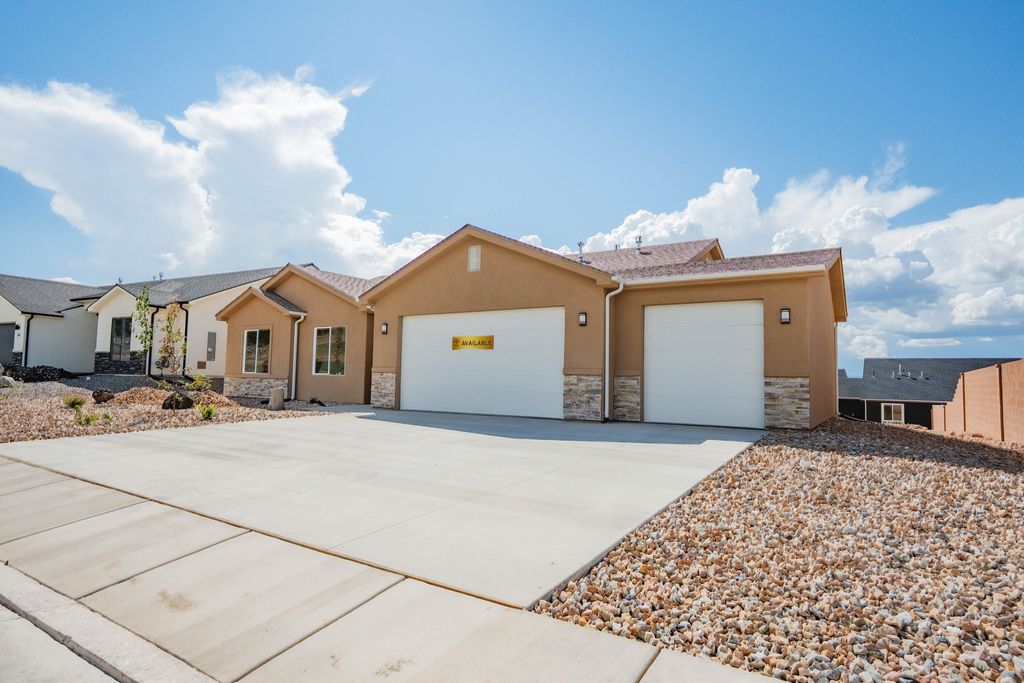 Photo of 584 S Foundation Trail Trail, Cedar City, UT 84720 (MLS # 113107)