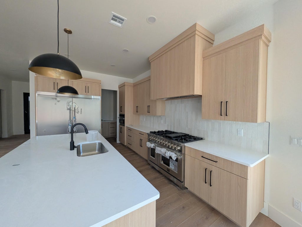 Photo of 3172 S Red Sands Way, Hurricane, UT 84737 (MLS # 117247)