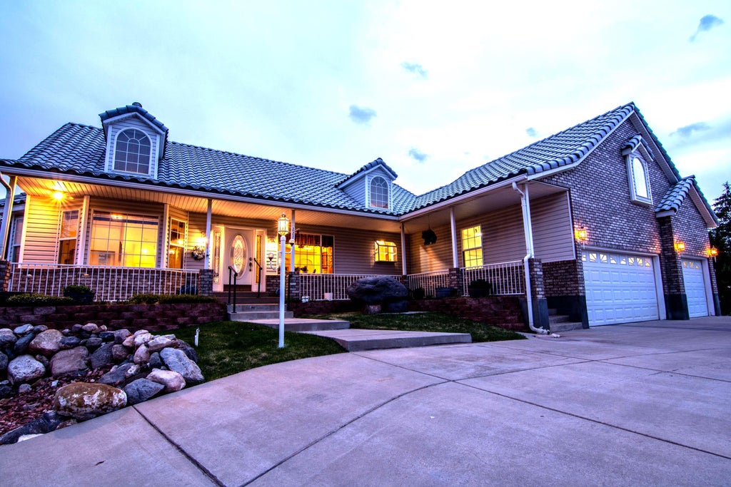 Photo of 2272 W 546 S, Cedar City, UT 84720 (MLS # 116490)