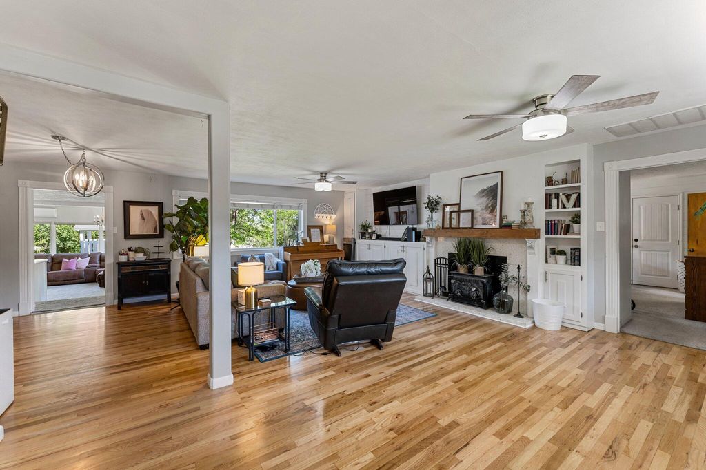 Photo of 237 N 400 W, Cedar City, UT 84721 (MLS # 111888)