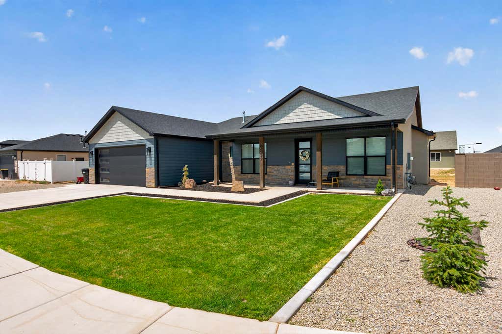 Photo of 4328 W 250 North CIR N, Cedar City, UT 84720 (MLS # 117576)