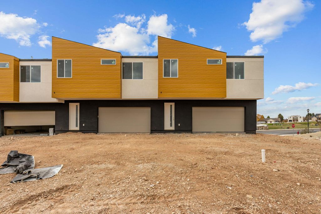 Photo of 432 E Fiddlers Canyon Road #111, Cedar City, UT 84721 (MLS # 114065)