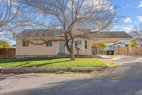Photo of 4594 Utah Trail Trl, Cedar City, UT 84721 (MLS # 113782)