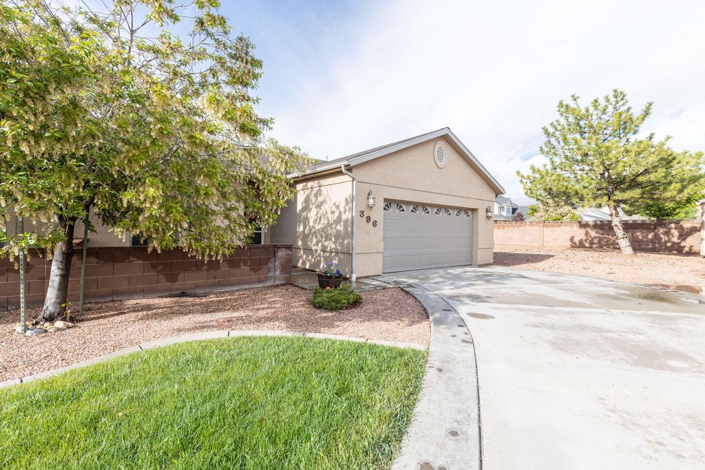 Photo of 396 W 1500 N, Cedar City, UT 84721 (MLS # 111222)