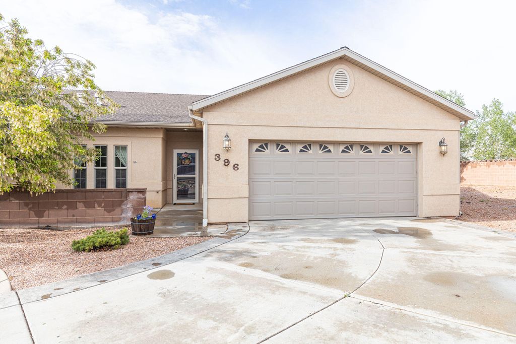 Photo of 396 W 1500 N, Cedar City, UT 84721 (MLS # 111222)