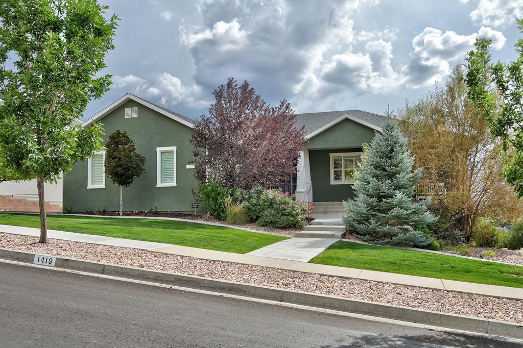 Photo of 1419 N Knoll ST, Cedar City, UT 84721 (MLS # 111929)