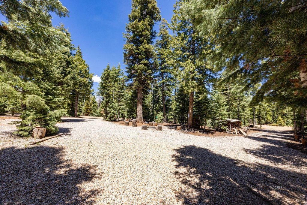Photo of 790 Kenner DR, Duck Creek Village, UT 84762 (MLS # 116483)