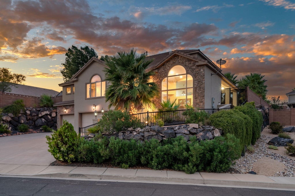 Photo of 1817 E Howard LN, Saint George, UT 84790 (MLS # 117845)