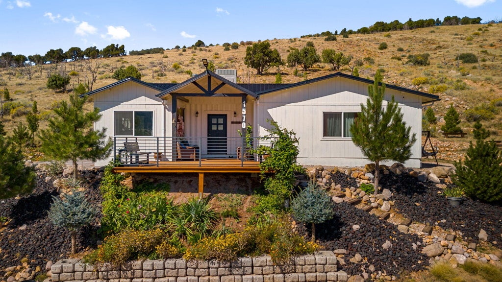 Photo of 1570 S Kanarra Hills DR, Kanarraville, UT 84742 (MLS # 118351)
