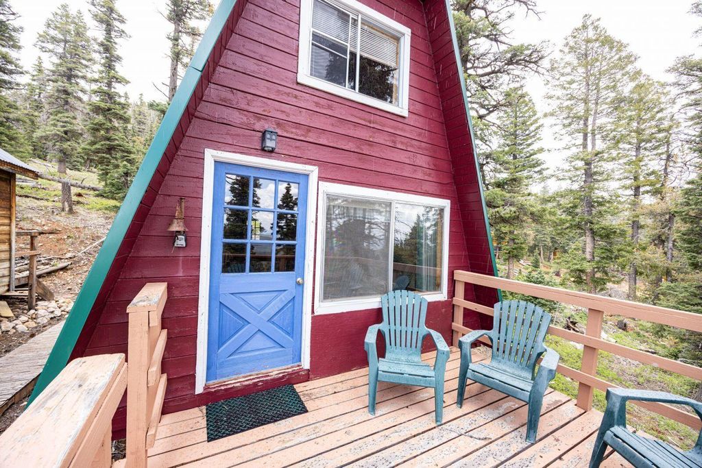 Photo of 57205740 W Zion Vista RD, Duck Creek Village, UT 84762 (MLS # 111520)