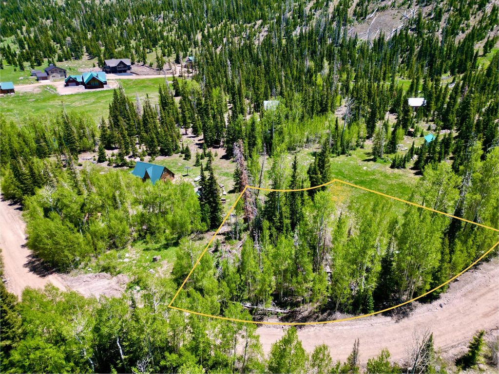 Photo of 630 Park-U-Pine, Brian Head, UT 84719 (MLS # 115299)