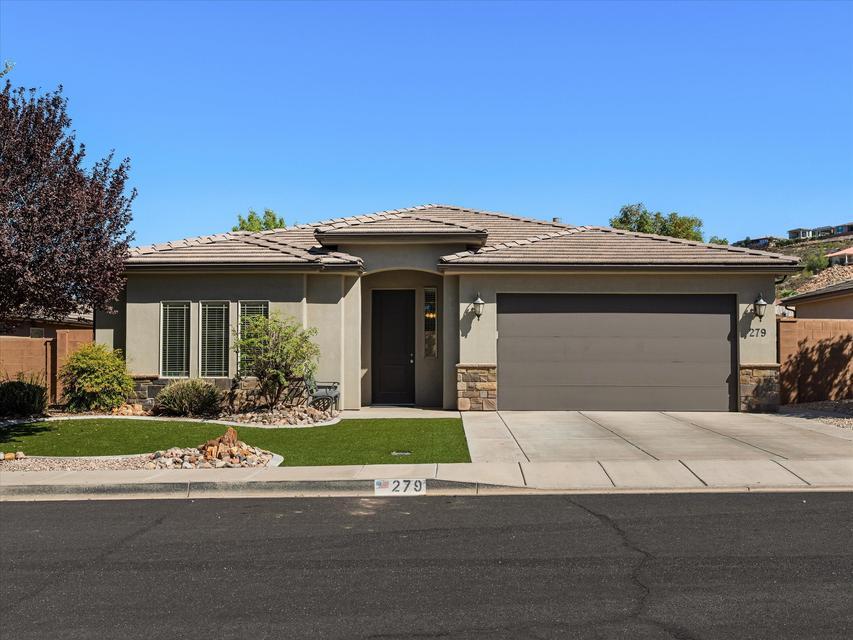 Photo of 279 E Memory LN, Washington, UT 84780 (MLS # 118045)