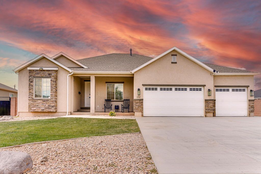 Photo of 3761 Native Dancer DR, Cedar City, UT 84721 (MLS # 113130)