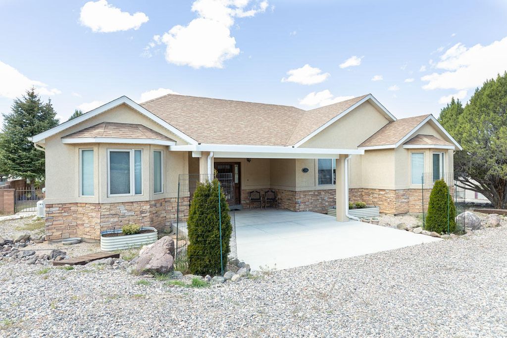 Photo of 434 S 1050 W, Parowan, UT 84761 (MLS # 116034)