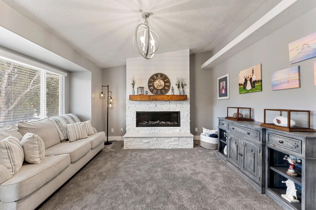 Photo of 89 N Beacon DR, Cedar City, UT 84720 (MLS # 110767)