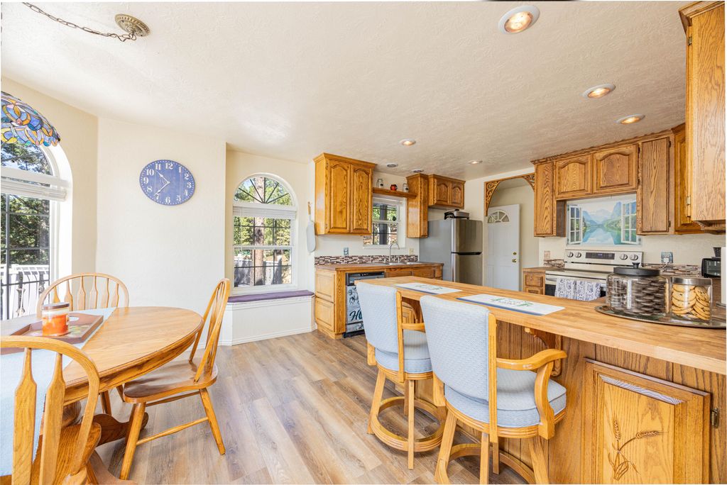 Photo of 1675 E Strawberry Creek CIR, Duck Creek Village, UT 84762 (MLS # 114680)