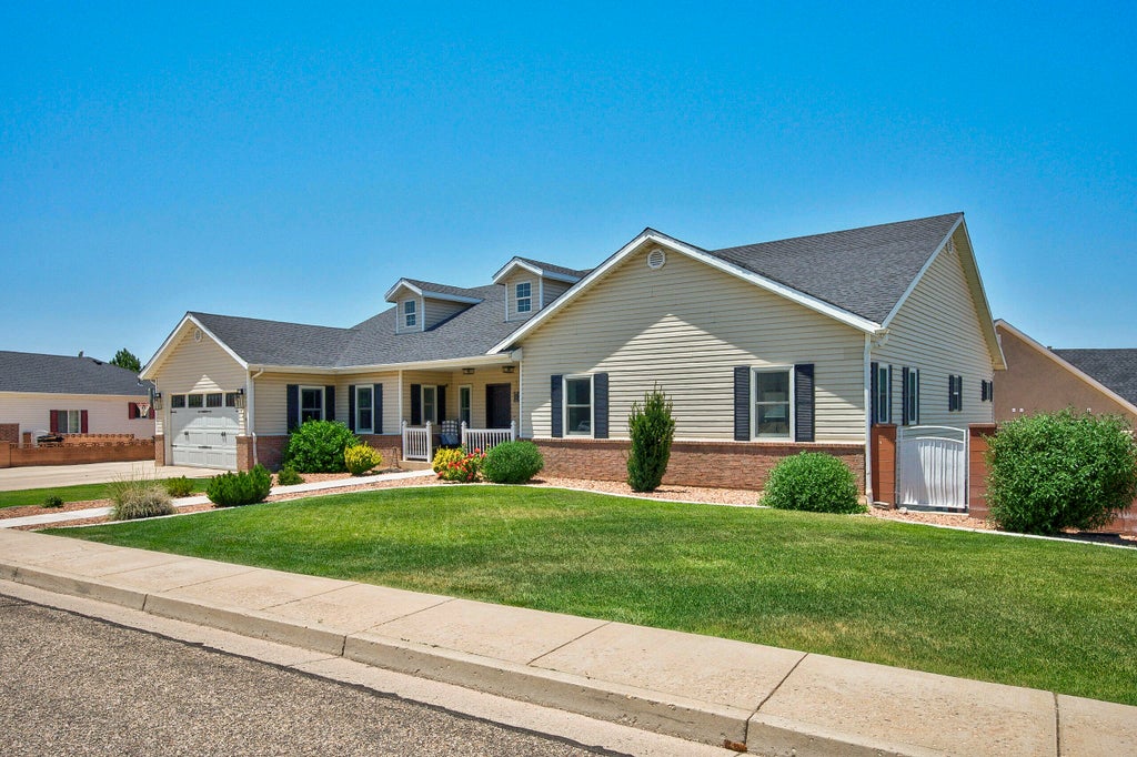 Photo of 420 S Mesa Hills DR, Cedar City, UT 84720 (MLS # 116887)