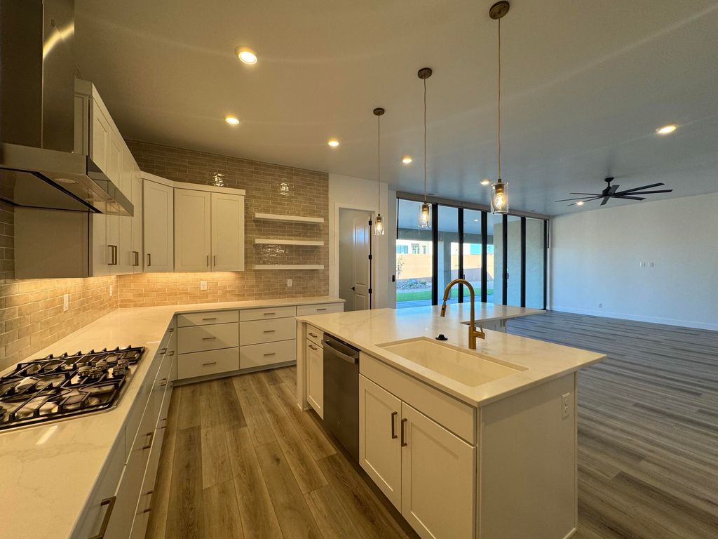 Photo of 3322 S Guide Star Way, Hurricane, UT 84737 (MLS # 112996)