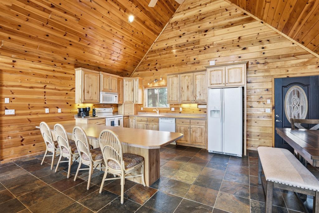 Photo of 3065 Winchester RD, Duck Creek Village, UT 84762 (MLS # 115789)