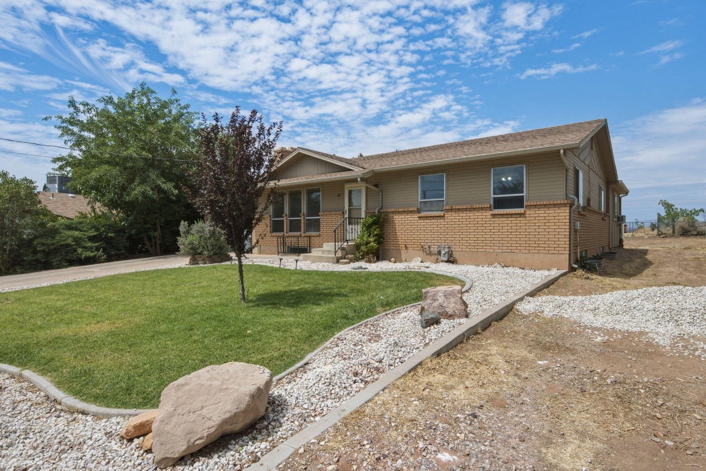 Photo of 50 W 500 N, La Verkin, UT 84745 (MLS # 117193)