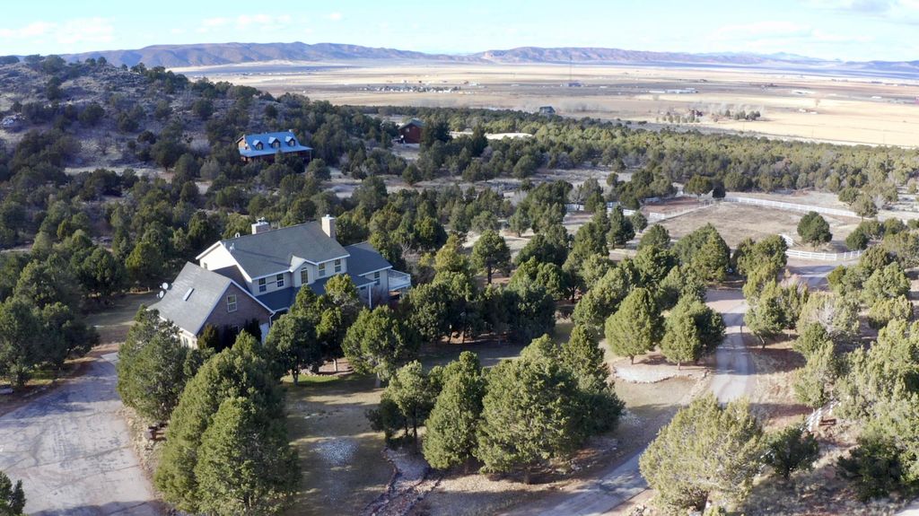 Photo of 1627 W 950 S, Parowan, UT 84761 (MLS # 109036)