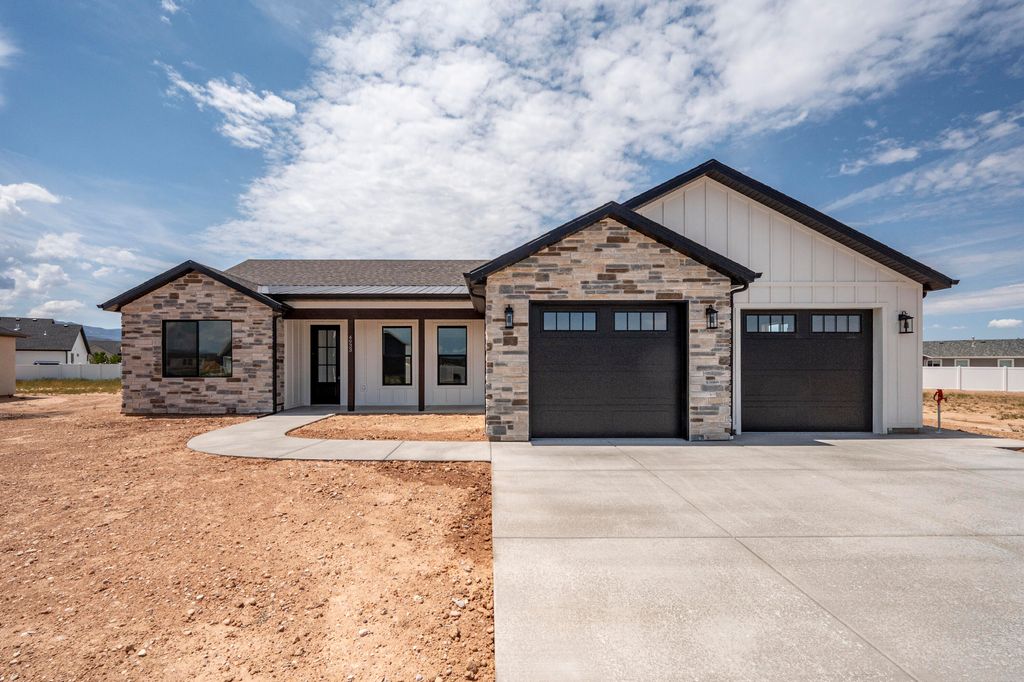 Photo of 4933 N Remington RD, Enoch, UT 84721 (MLS # 115879)