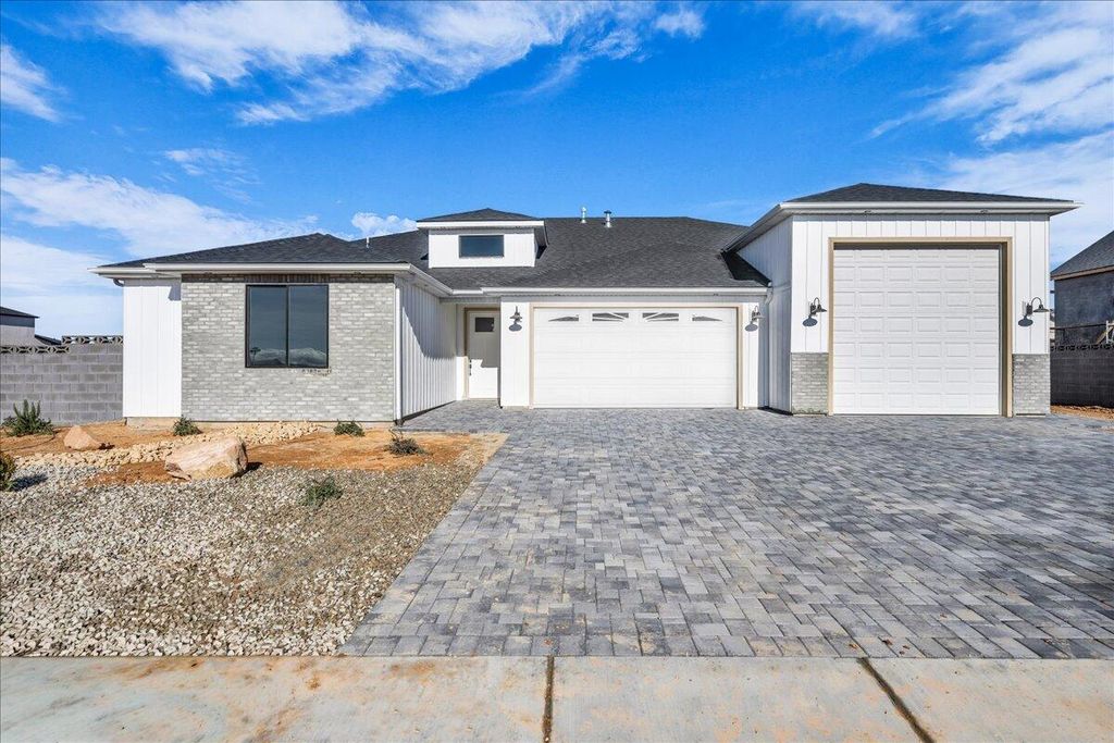 Photo of 4494 W 150 N, Cedar City, UT 84721 (MLS # 114233)