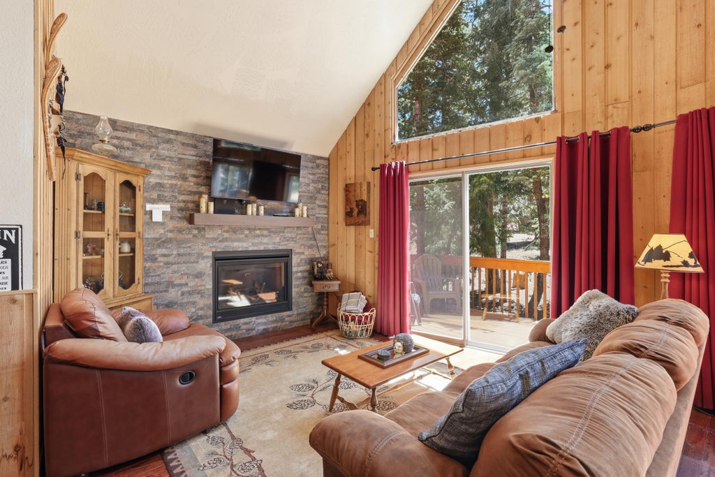 Photo of 12451225 E Bonanza RD, Duck Creek Village, UT 84762 (MLS # 117821)