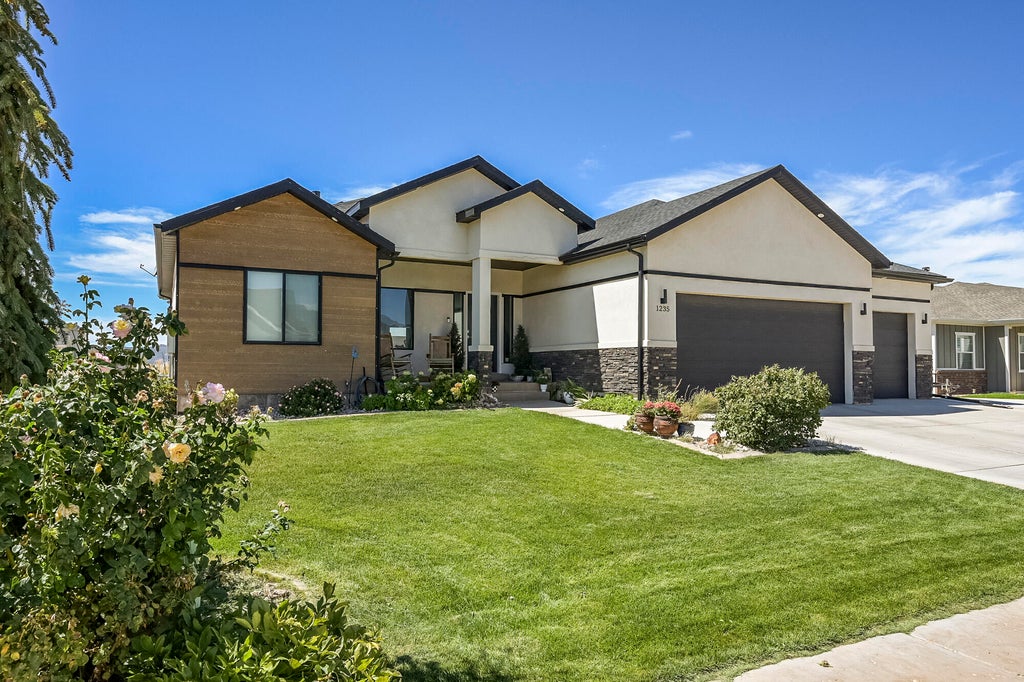 Photo of 1235 N 3575 W, Cedar City, UT 84721 (MLS # 117967)
