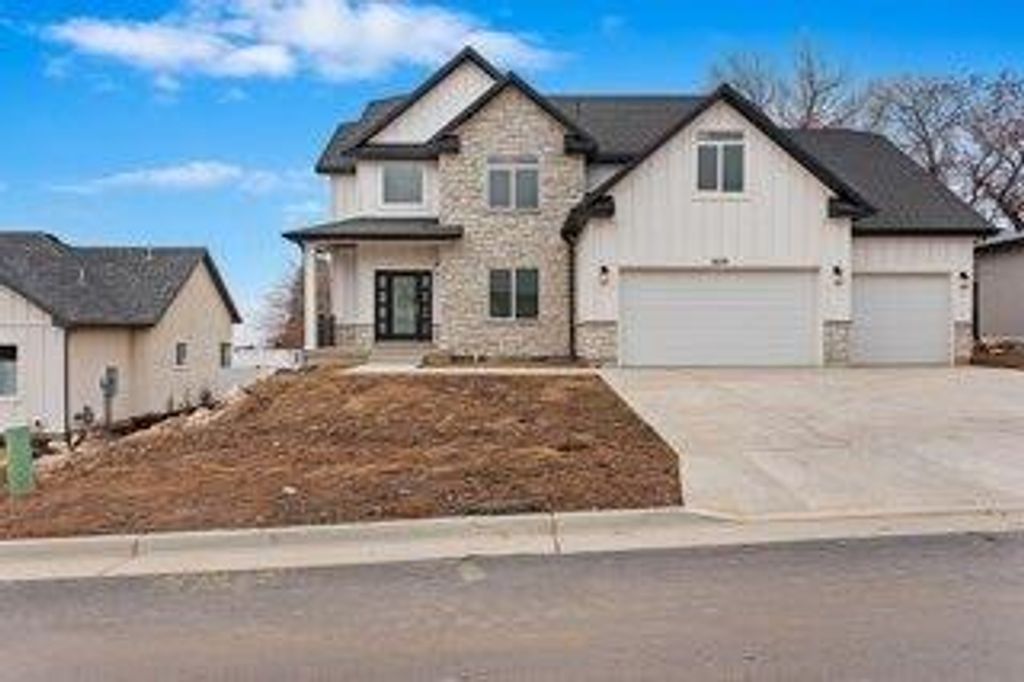 Photo of 2956 W Rock Ridge RD, Cedar City, UT 84720 (MLS # 113033)