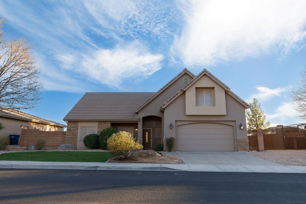 Photo of 59 W 1965 S, Washington, UT 84780 (MLS # 117700)