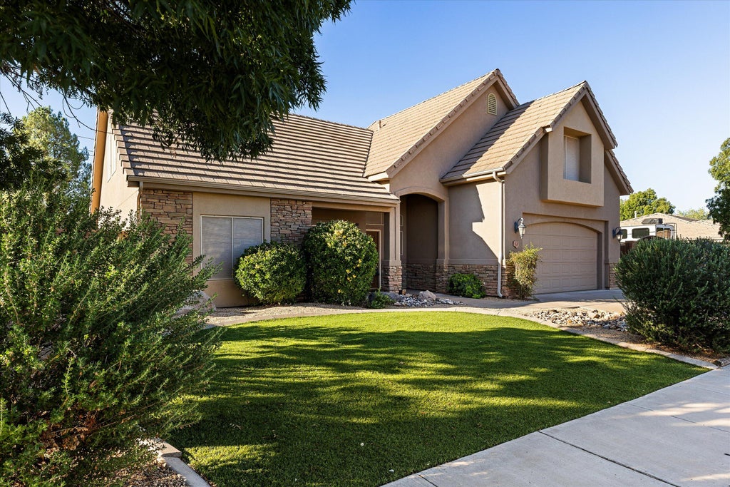 Photo of 59 W 1965 S, Washington, UT 84780 (MLS # 117700)