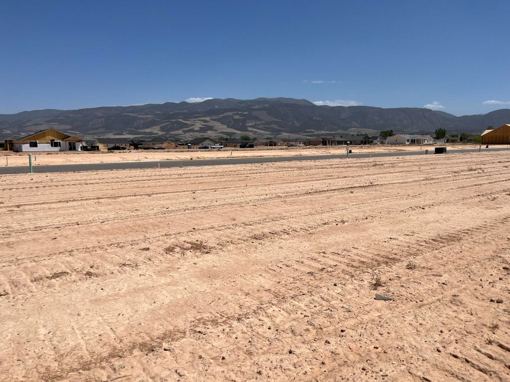 Photo of 5119 N 75 E, Enoch, UT 84721 (MLS # 116351)