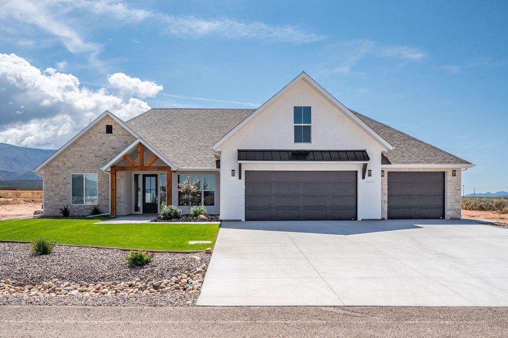 Photo of 4203 W 1800 S, Cedar City, UT 84720 (MLS # 113635)