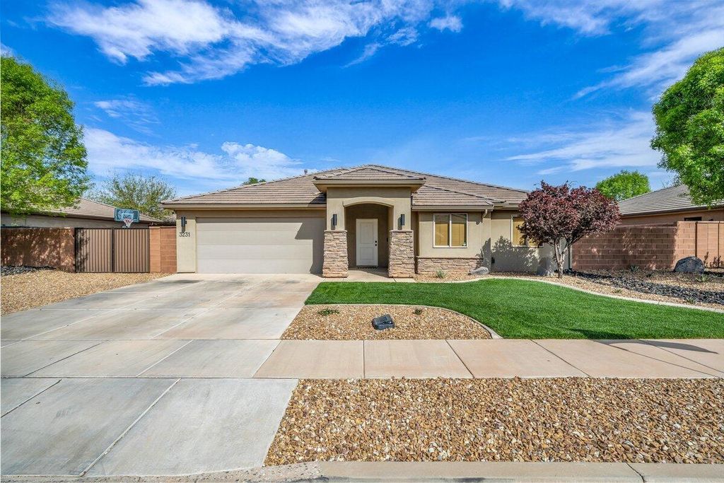 Photo of 3231 S 300 W, Washington, UT 84780 (MLS # 110428)