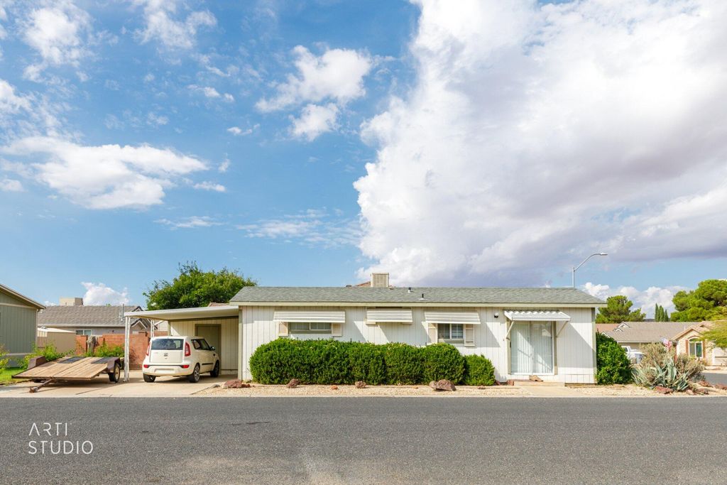 Photo of 4400 W State ST #113, Hurricane, UT 84737 (MLS # 115759)