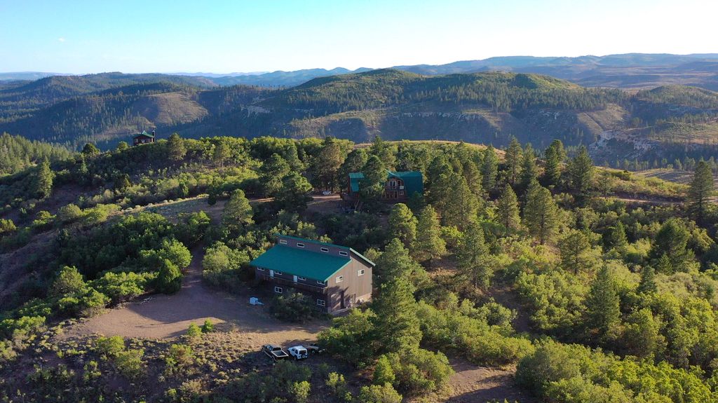Photo of 2498 W Silverado Ridge Rdg, Duck Creek Village, UT 84762 (MLS # 112662)