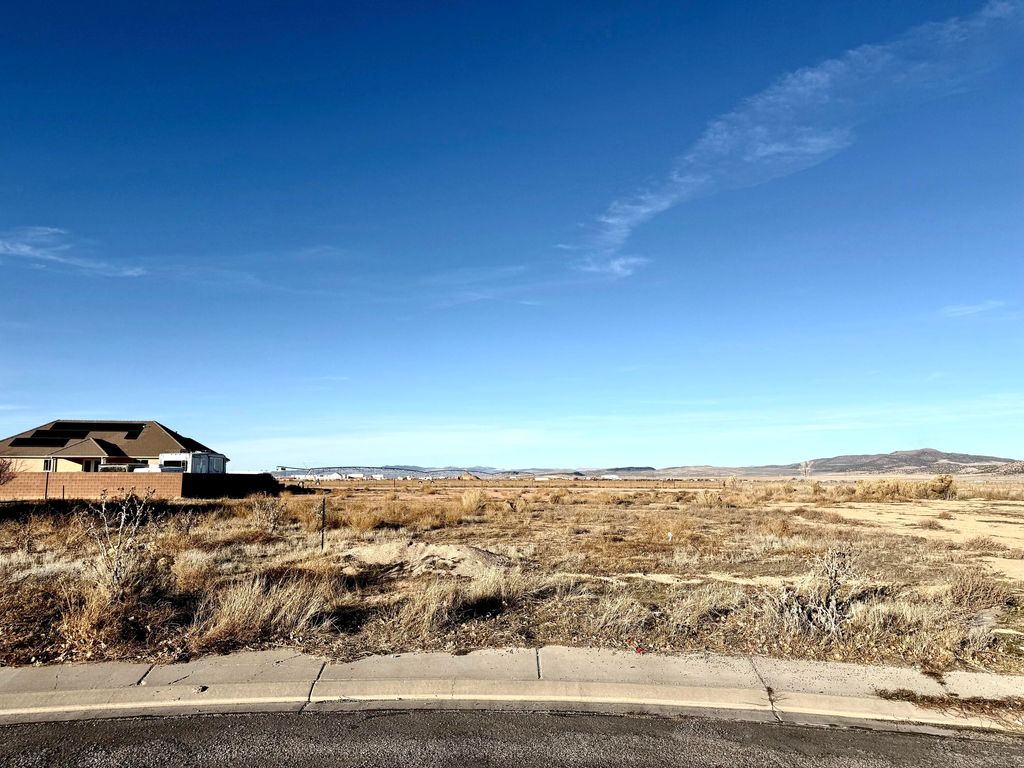 Photo of 675 E 5140 N, Enoch, UT 84721 (MLS # 114454)