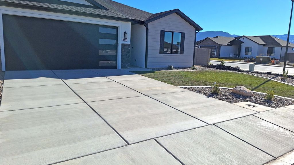 Photo of 1046 N Olesia ST, Cedar City, UT 84721 (MLS # 115948)