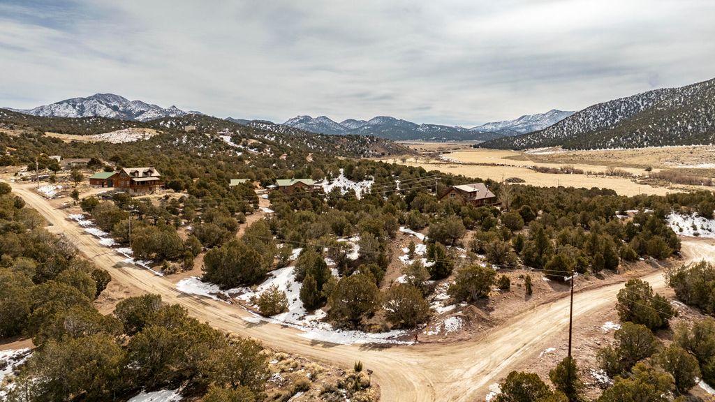 Photo of 4215 S Artifact Dr, Cedar City, UT 84720 (MLS # 114998)