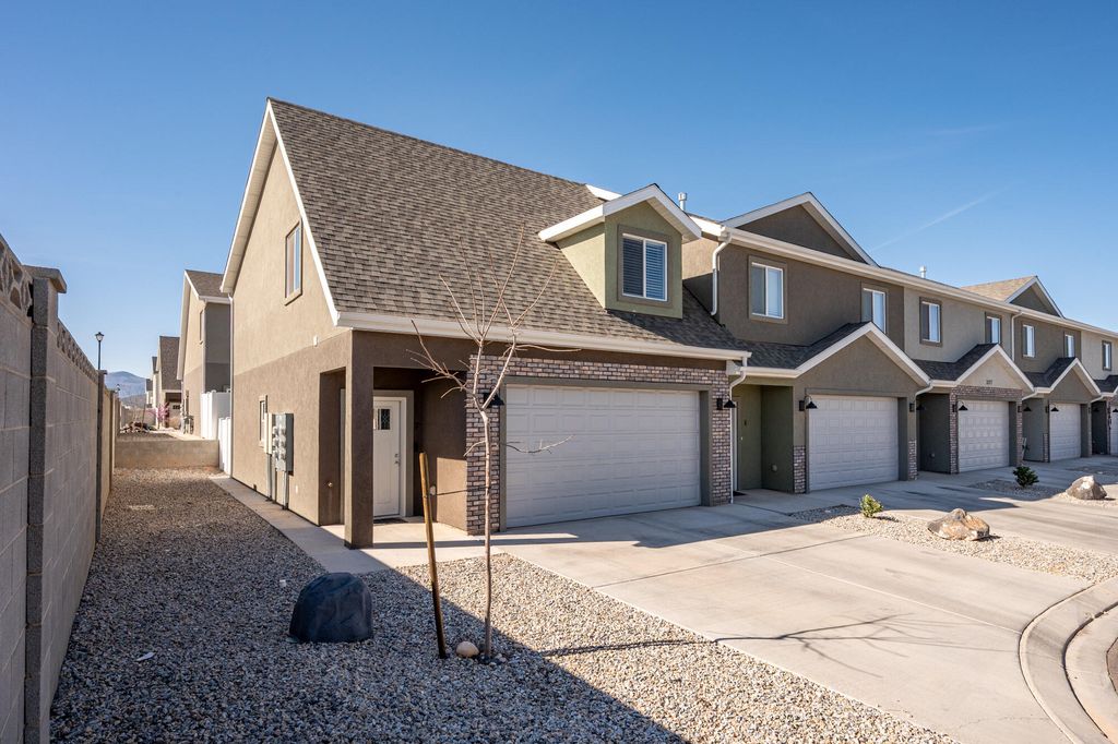 Photo of 3127 W 1675 N #F, Cedar City, UT 84721 (MLS # 115660)