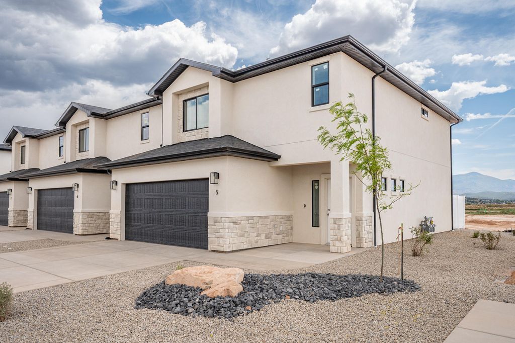 Photo of 51 S 4375 W #15, Cedar City, UT 84720 (MLS # 113396)