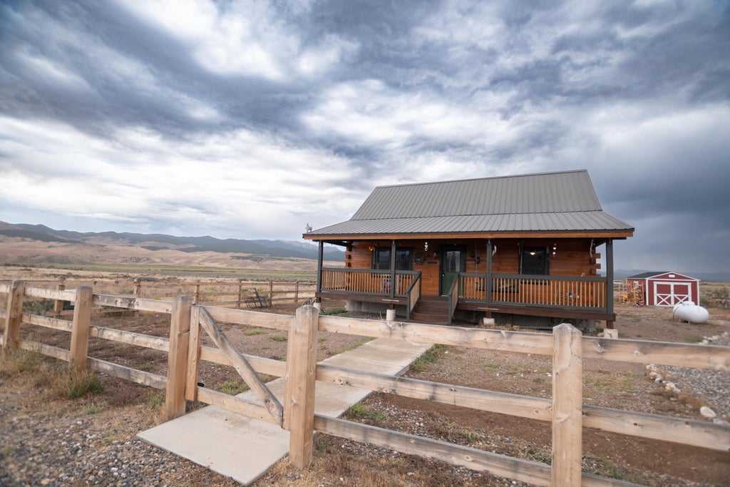 Photo of 80 W 1050 S, Adamsville, UT 84731 (MLS # 117982)