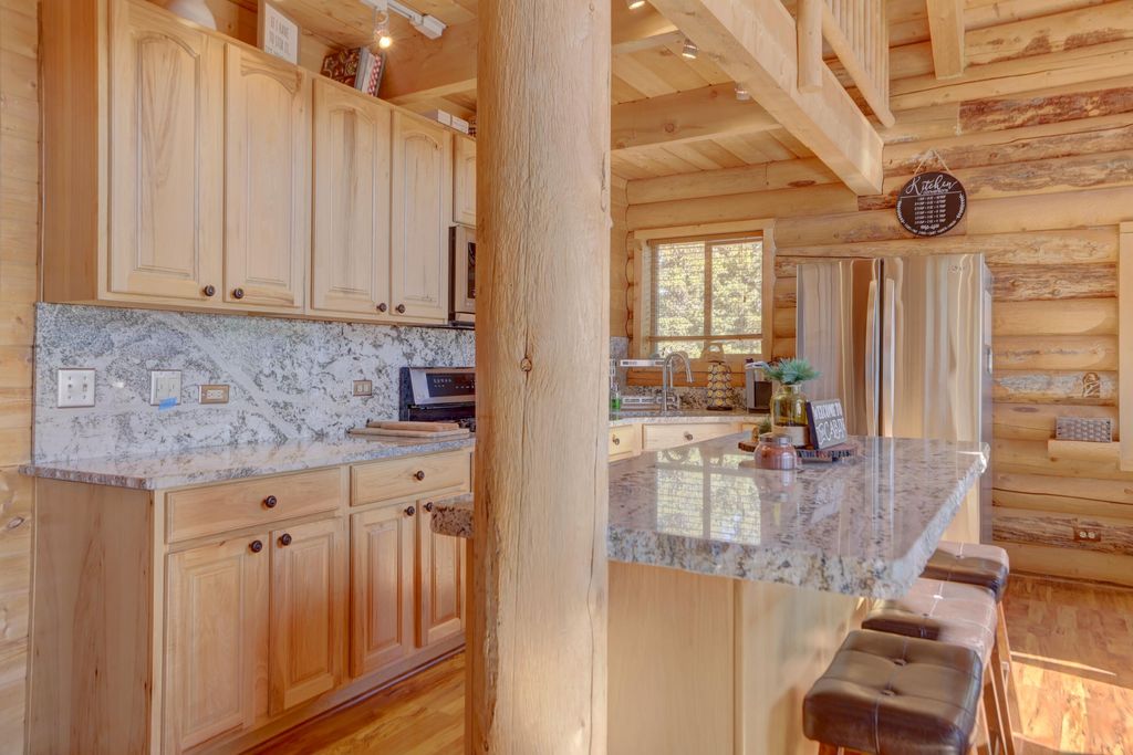 Photo of 1042 N Aspen DR, Brian Head, UT 84719 (MLS # 115300)