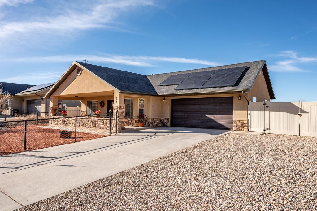 Photo of 282 W Bristlecone DR, Cedar City, UT 84720 (MLS # 114657)