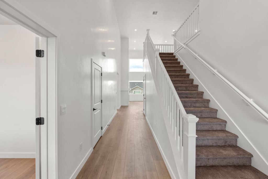 Photo of 547 S Foundation Trail #113, Cedar City, UT 84720 (MLS # 113895)