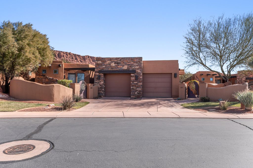 Photo of 2588 W Sinagua Trail #6, Saint George, UT 84770 (MLS # 114583)